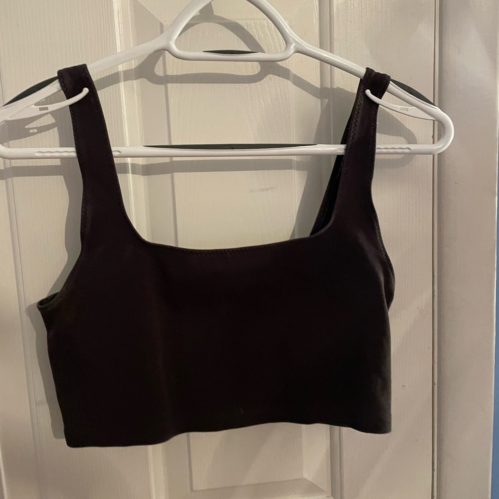 Cropped Wilfred Free Tank Top!